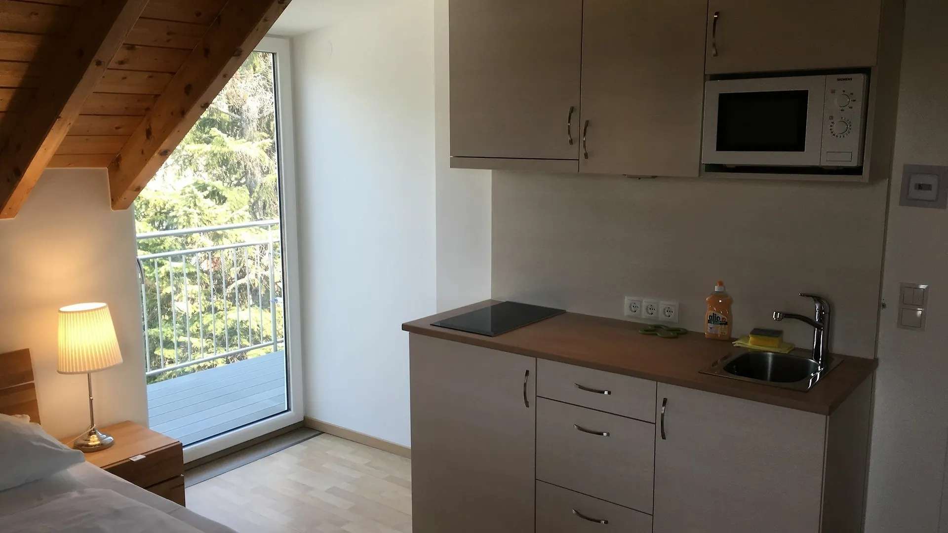 Ajo Apartments Danube Vienna 0*,